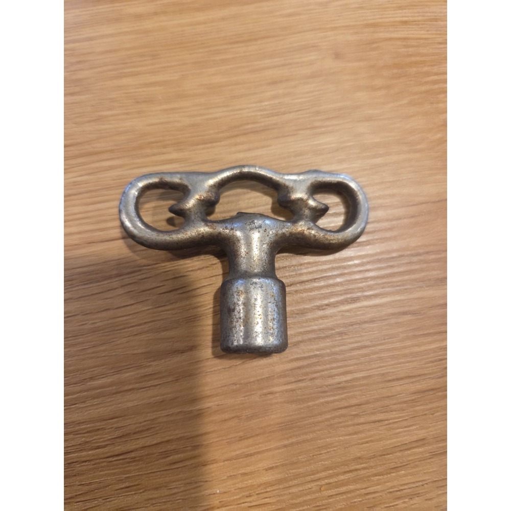 Vintage Steel Gas Valve / Radiator / Fireplace / Clock - ¼" Square Key